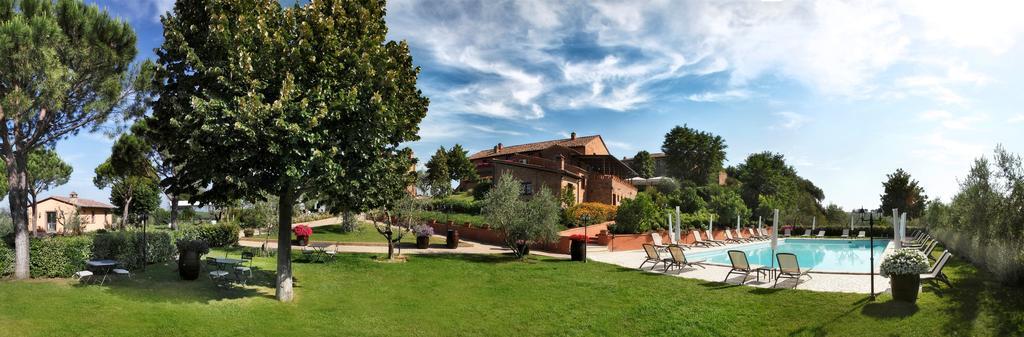 Borgo Tre Rose Hotel Valiano Exterior photo