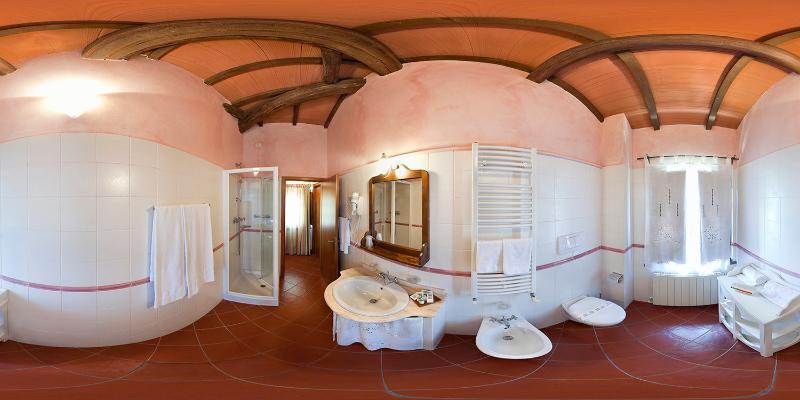 Borgo Tre Rose Hotel Valiano Exterior photo